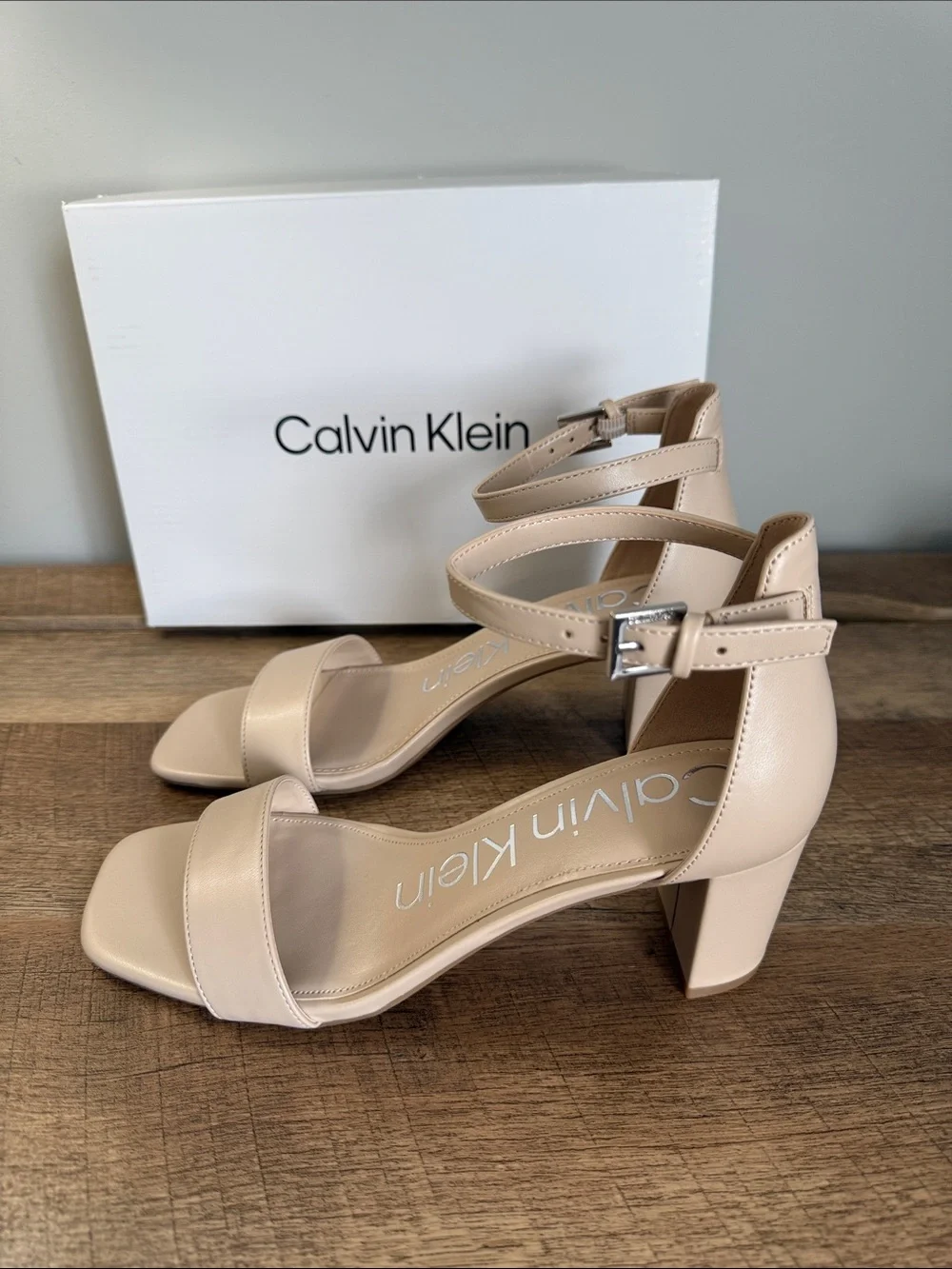 Calvin Klein calvin klein